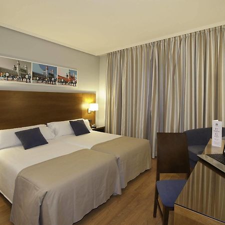 Avant Aeropuerto Torrejón de Ardoz Quarto foto